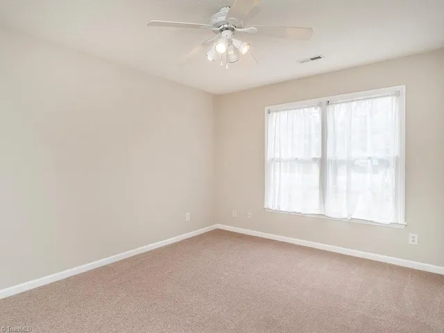 $250,000 | 3027 Maple Avenue, Unit J2, Burlington, NC 27215