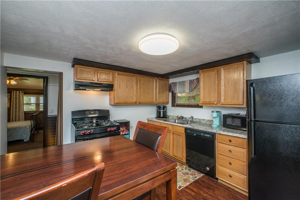 614 Agnew Road Pittsburgh, PA 15227 - Photo 12 of 25