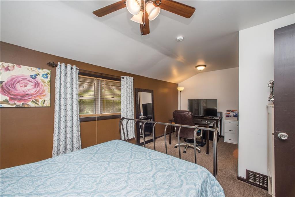 614 Agnew Road Pittsburgh, PA 15227 - Photo 18 of 25