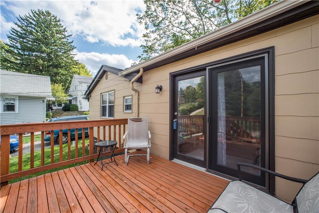 614 Agnew Road Pittsburgh, PA 15227 - Photo 4 of 25