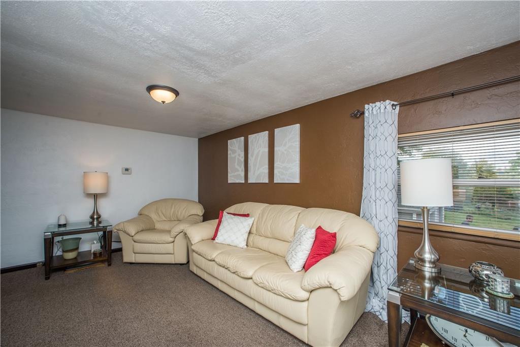614 Agnew Road Pittsburgh, PA 15227 - Photo 8 of 25