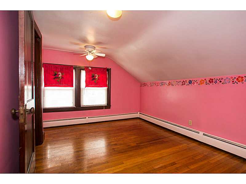 151 Warwick Road Pawtucket, RI 02861 - Photo 10 of 13 Bedroom.