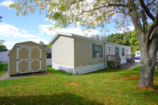 $42,500 | 4418 Oakland Drive, Allendale, MI 49401