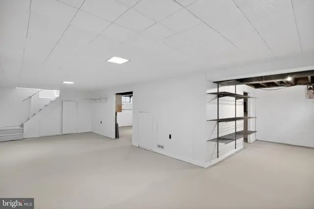 a view of empty room