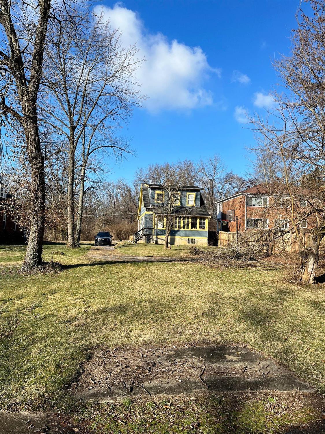 6014 Plainfield Road Cincinnati, OH 45213 - Photo 8 of 8