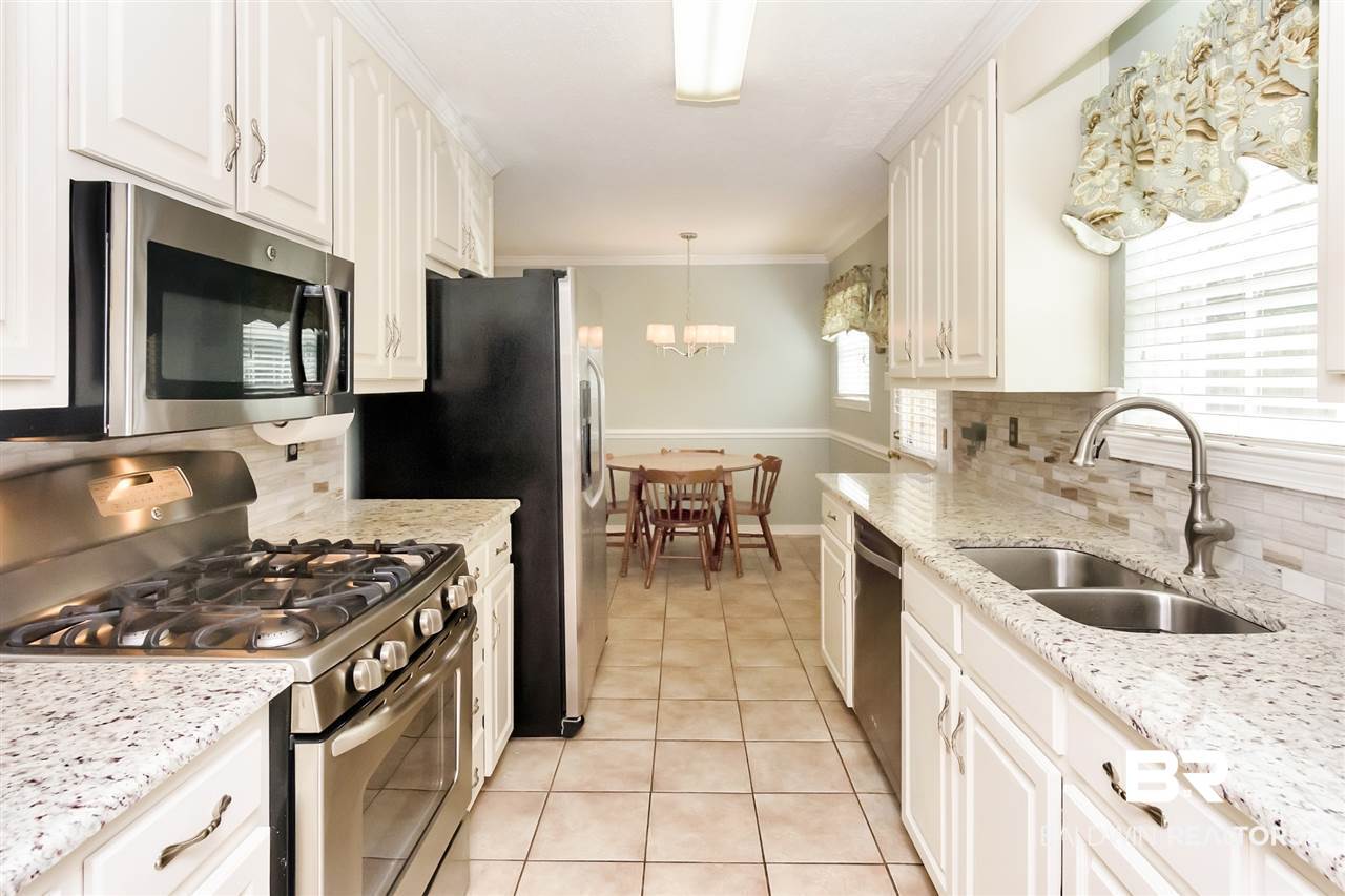 4324 Raines Drive Mobile, AL 36609 - Photo 3 of 45