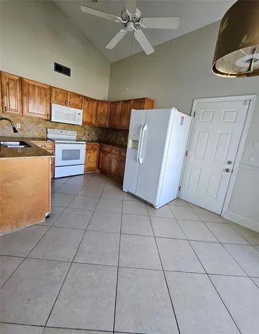 $3,100 | 8290 Butterfield Lane, Boca Raton, FL 33433