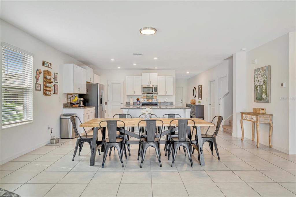11112 Linden Depot Road San Antonio, FL 33576 - Photo 24 of 82 a view of a dining area with furniture