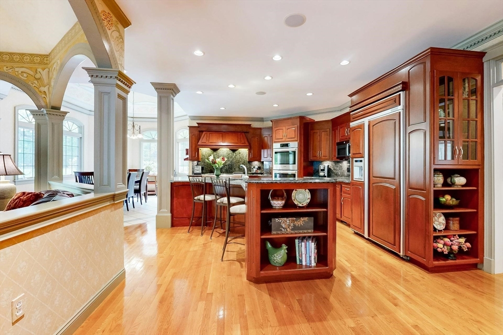 34 High Ridge Circle Franklin, MA 02038 - Photo 7 of 42 Gallery Image 7