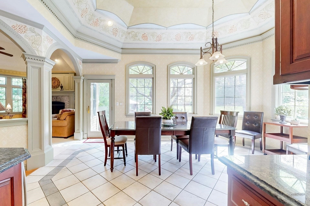 34 High Ridge Circle Franklin, MA 02038 - Photo 8 of 42 Gallery Image 8