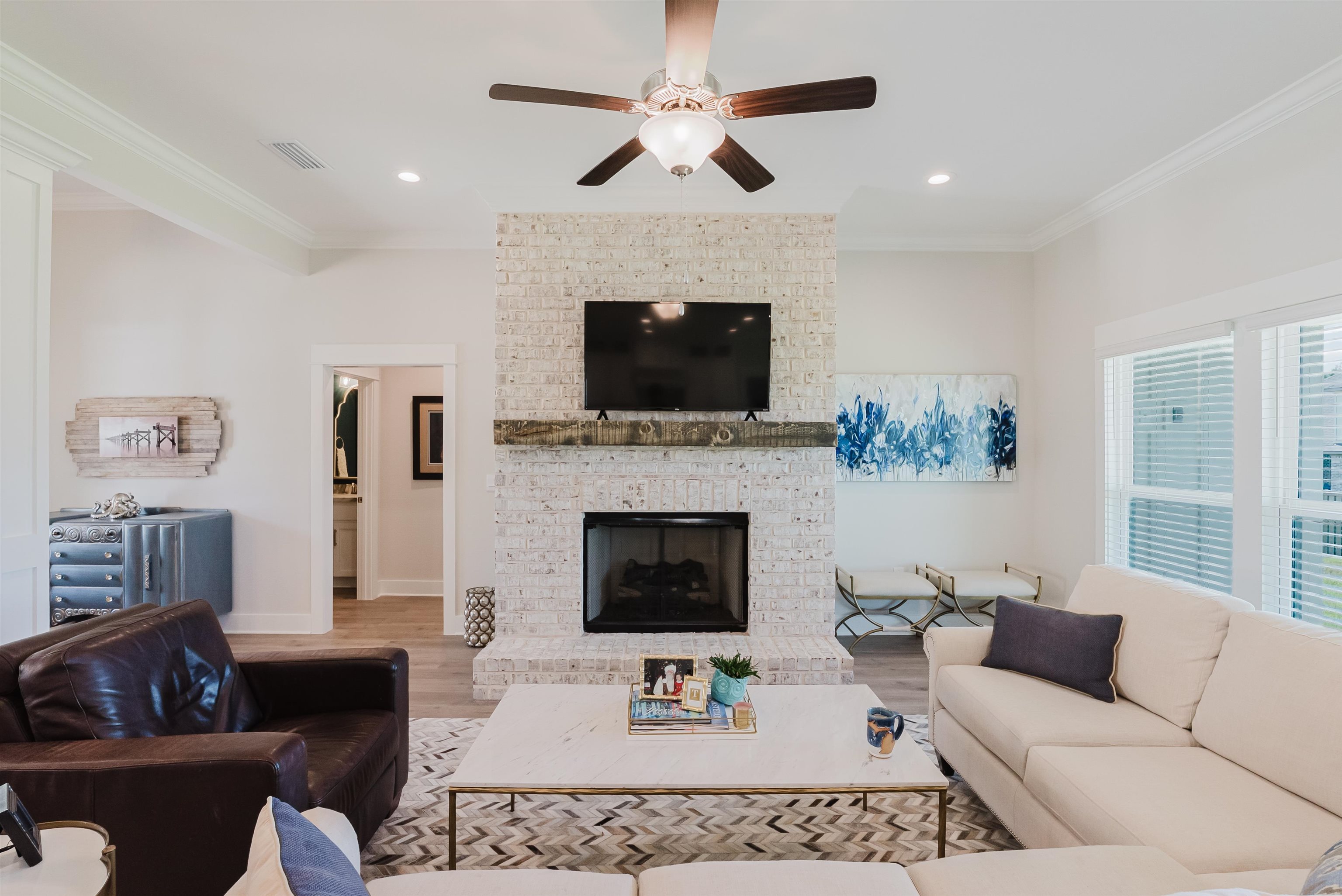 380 Garrison Boulevard Fairhope, AL 36532 - Photo 6 of 39 Living Room