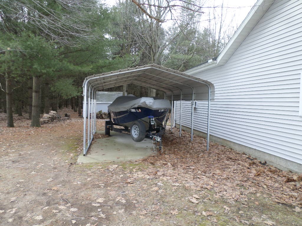 2855 Hickory Lane Rochester, IN 46975 - Photo 3 of 20