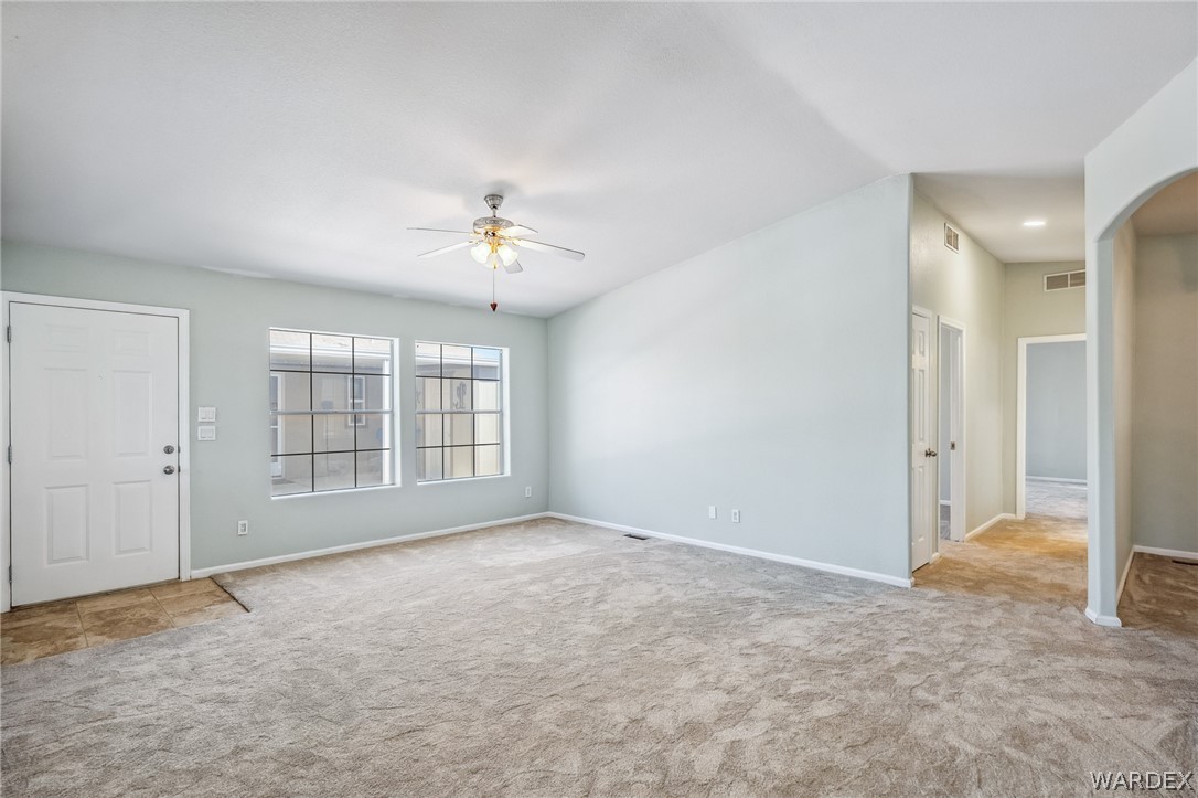 2350 Adobe Road, Unit 267 Bullhead City, AZ 86442 - Photo 5 of 54 Living Room