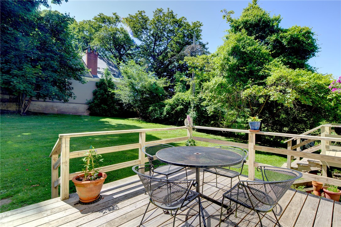 245 Eustis Avenue, Unit B Newport, RI 02840 - Photo 15 of 19