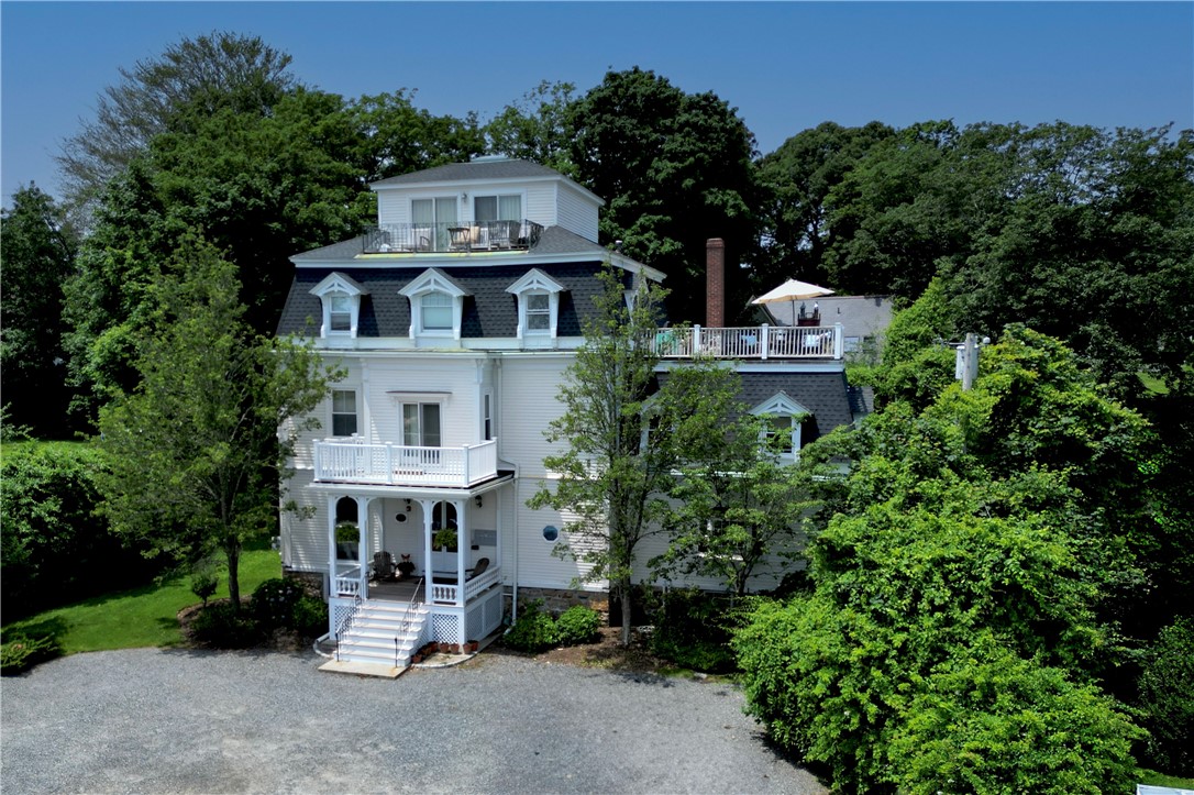 245 Eustis Avenue, Unit B Newport, RI 02840 - Photo 18 of 19