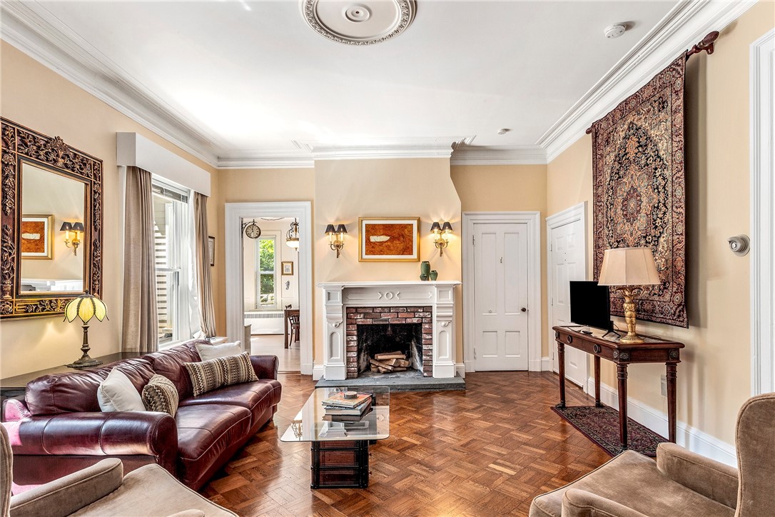 245 Eustis Avenue, Unit B Newport, RI 02840 - Photo 2 of 19