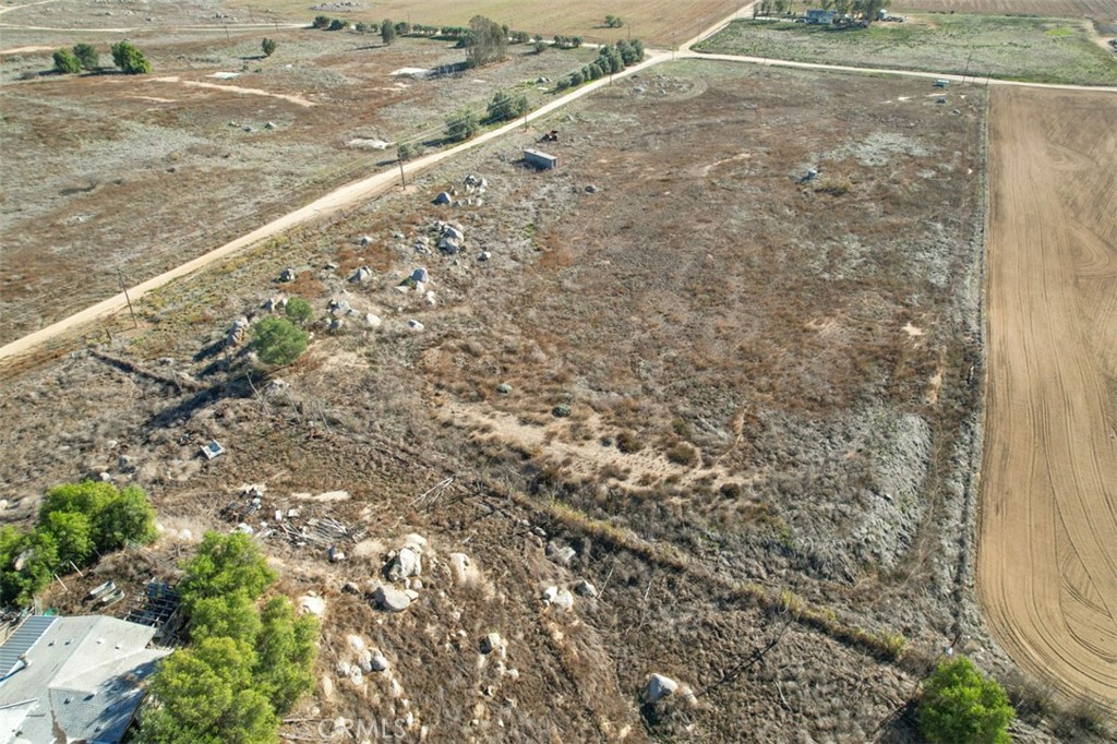 31700 Holland Road Winchester, CA 92596 - Photo 12 of 14