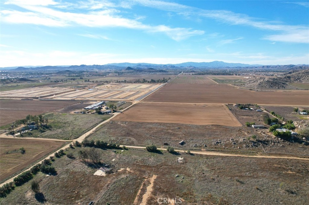 31700 Holland Road Winchester, CA 92596 - Photo 6 of 14