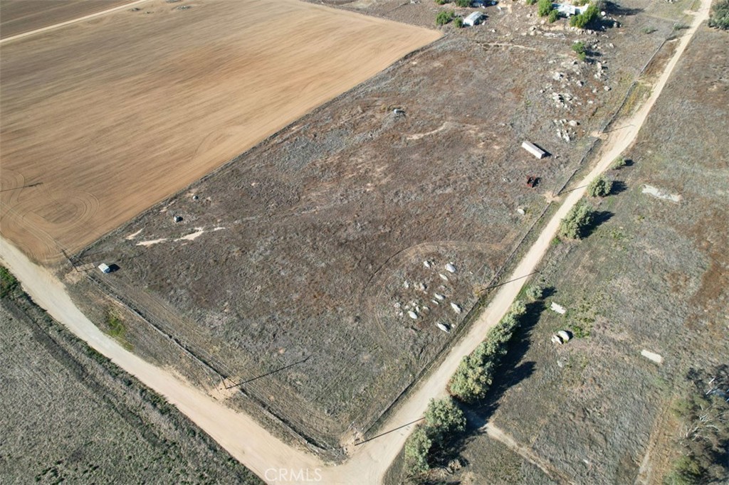 31700 Holland Road Winchester, CA 92596 - Photo 8 of 14