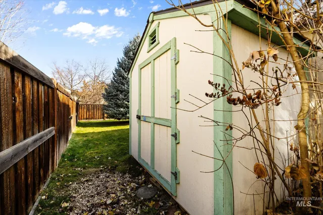 $419,900 | 4544 North Heritage View Avenue, Meridian, ID 83646