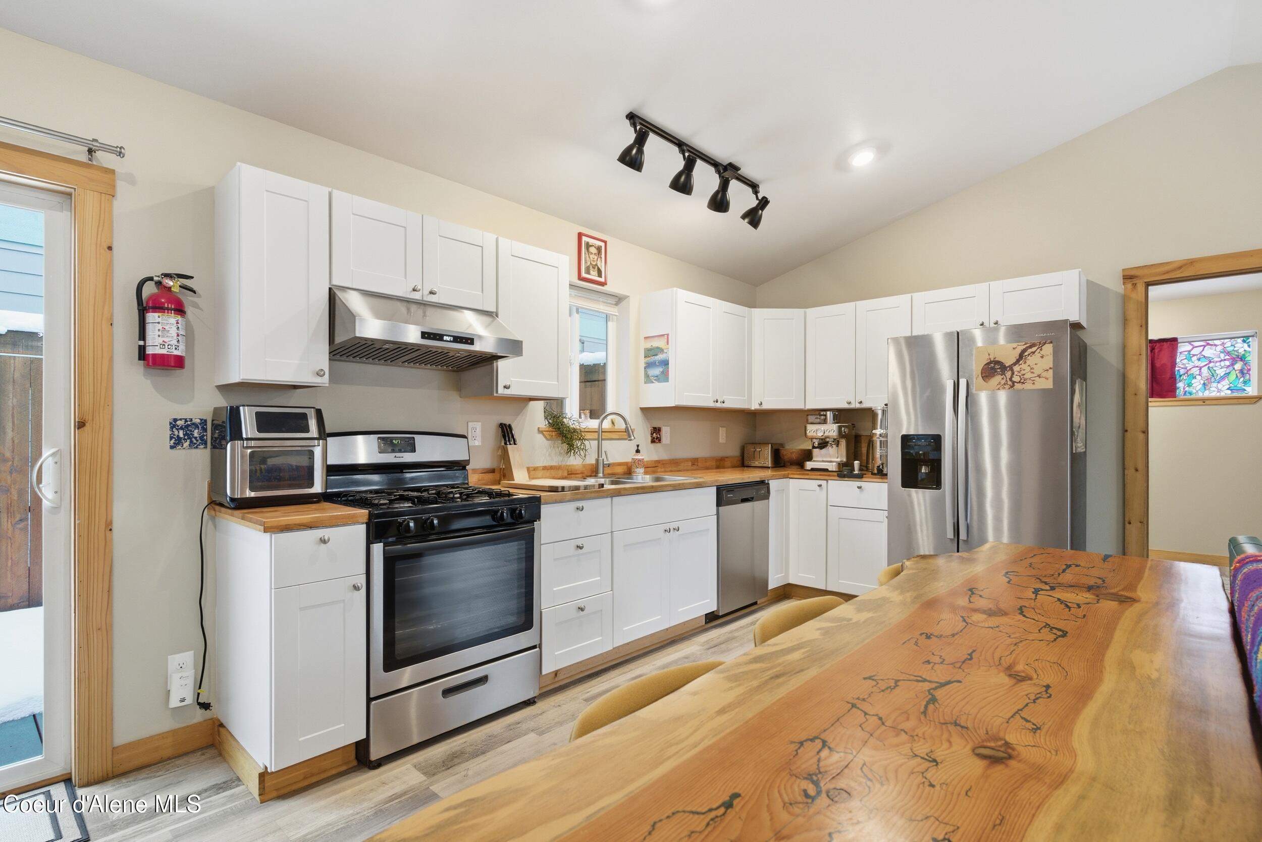 1210 Spruce Street Sandpoint, ID 83864 - Photo 8 of 50 8__dsc0637