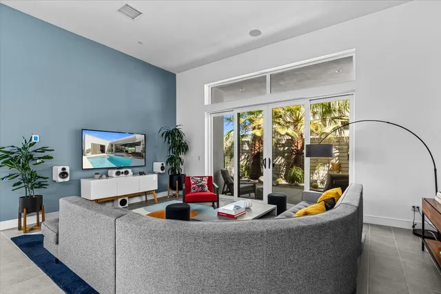 $939,000 | 702 Fountain Drive, Palm Springs, CA 92262