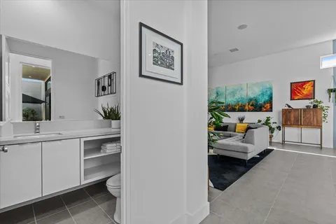 a view of utility room with washer and dryer