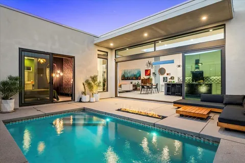 $939,000 | 702 Fountain Drive, Palm Springs, CA 92262