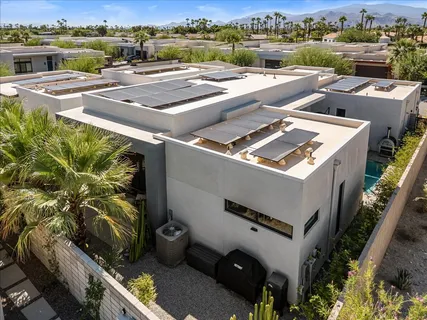 $999,000 | 702 Fountain Drive, Palm Springs, CA 92262