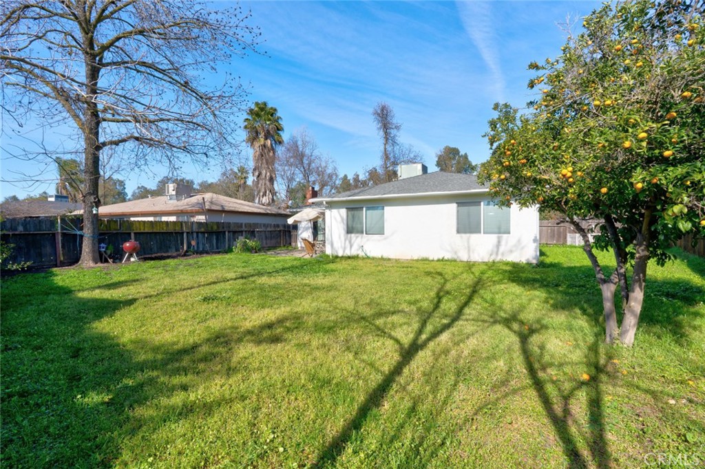 1840 Cheyenne Drive Merced, CA 95348 - Photo 55 of 90 a front view of a house with garden