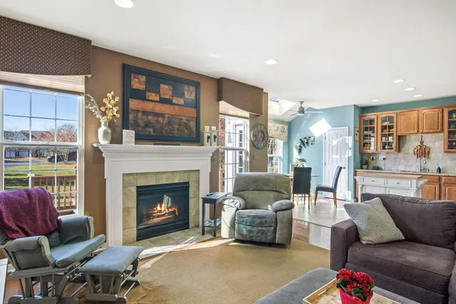 $419,900 | 1146 Falcon Ridge Drive, Elgin, IL 60124