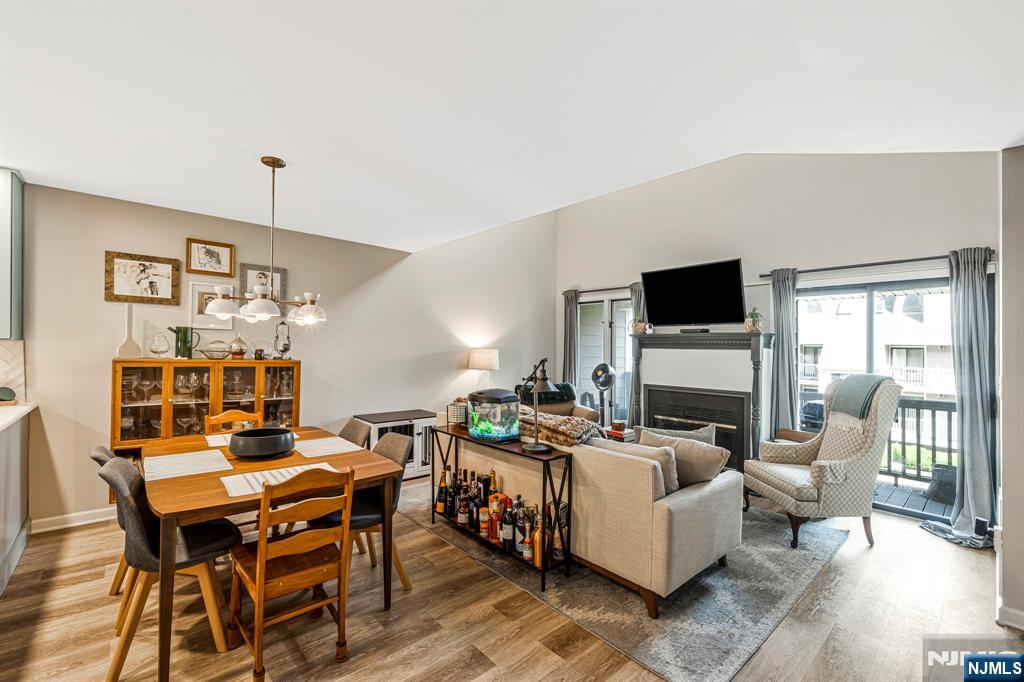 518 River Renaissance, Unit B18 East Rutherford, NJ 07073 - Photo 5 of 32 Gallery Image 5