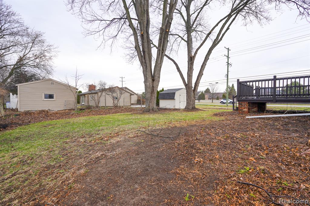 46985 Heydenreich Road Macomb, MI 48044 - Photo 10 of 60