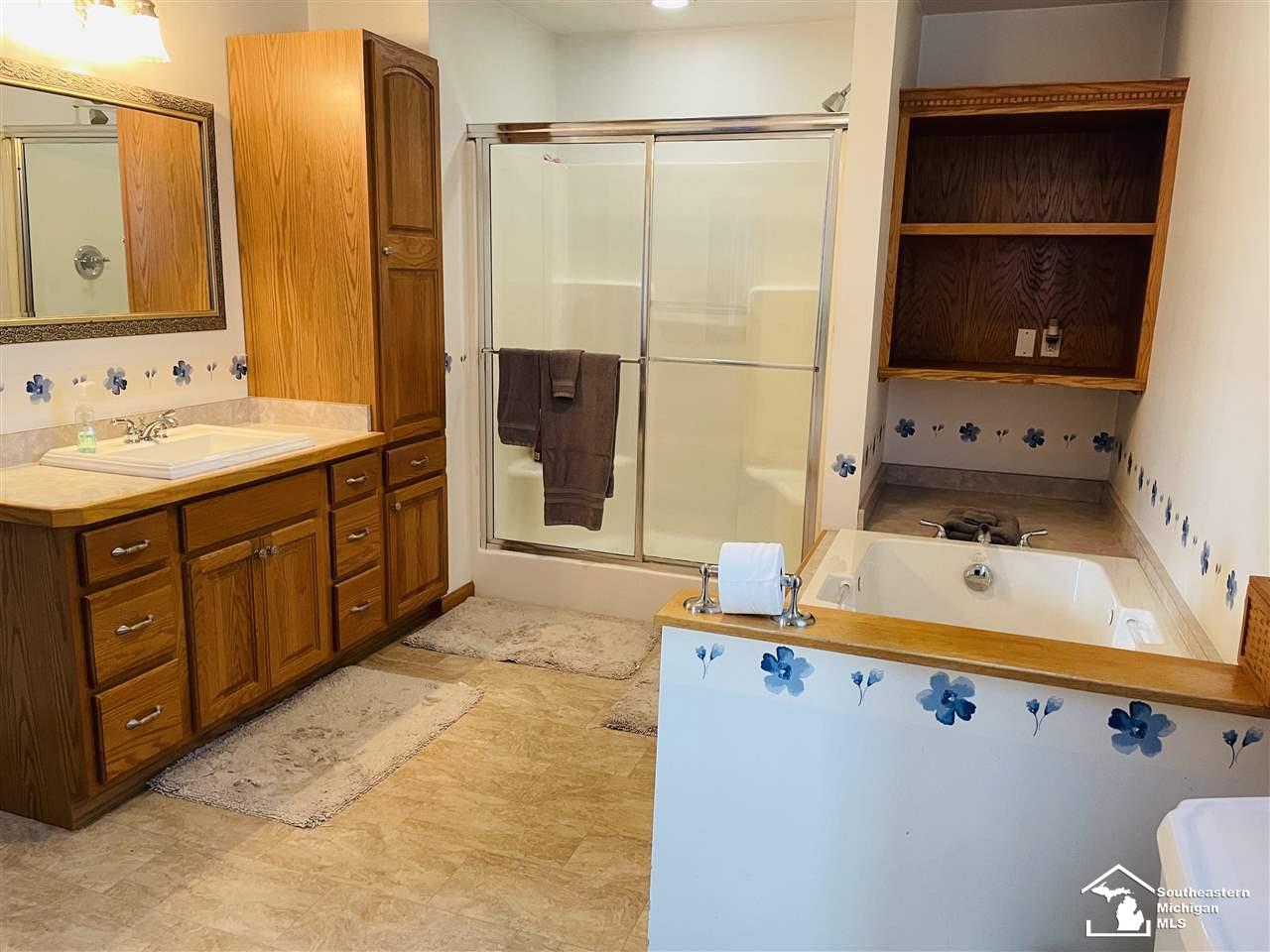 10535 Stewart Road Monroe, MI 48162 - Photo 16 of 24