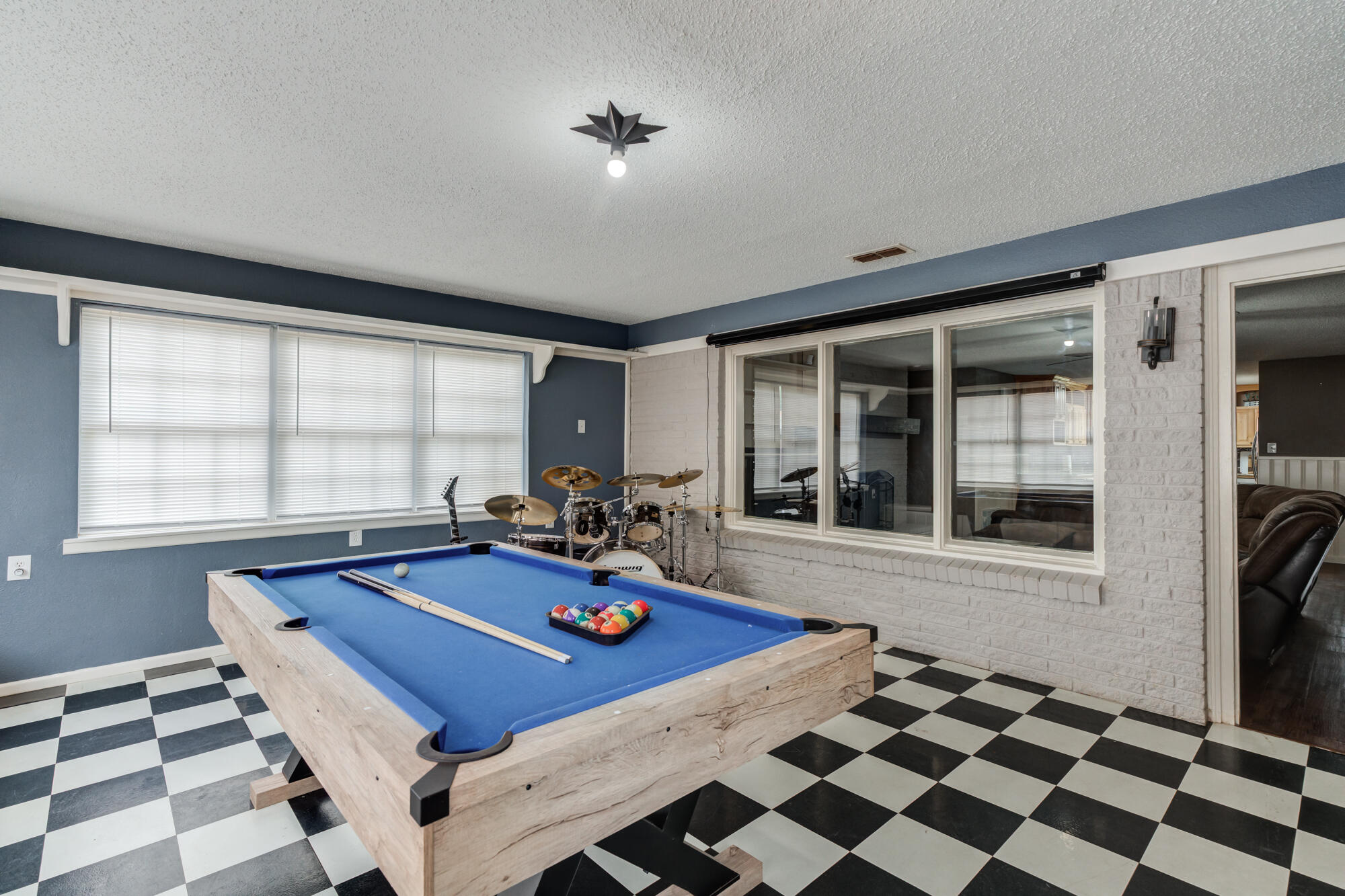 5409 32nd Street Lubbock, TX 79407 - Photo 11 of 32 DSC04815_6_7_8_9