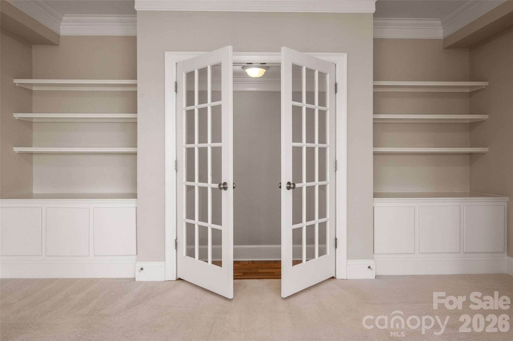 406 Belo Court Fort Mill, SC 29715 - Photo 41 of 46 a view of a livingroom with entryway