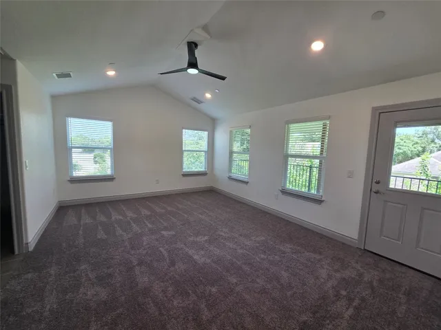 $2,100 | 2105 Tiger Trail, Unit 701, Round Rock, TX 78664