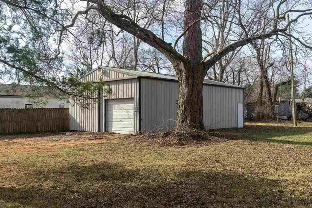 $144,000 | 601 South Forest Street, Belle Rive, IL 62810