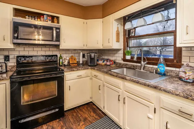 $144,000 | 601 South Forest Street, Belle Rive, IL 62810