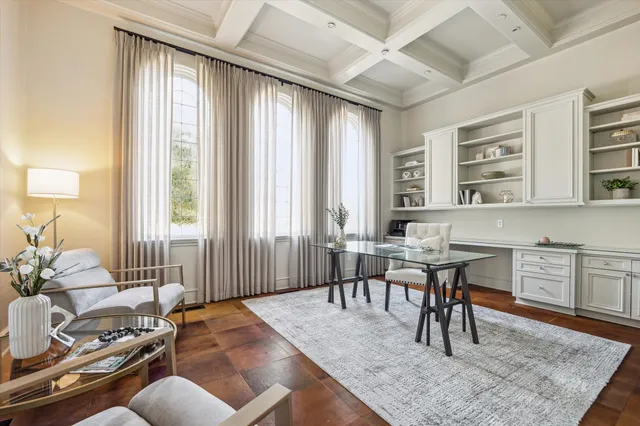 a close view of sink and tap