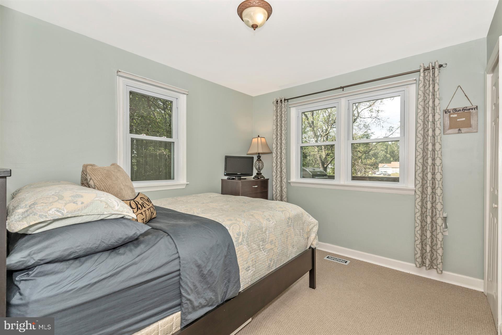 6761 Slacks Road Sykesville, MD 21784 - Photo 14 of 27 First floor bedroom or office