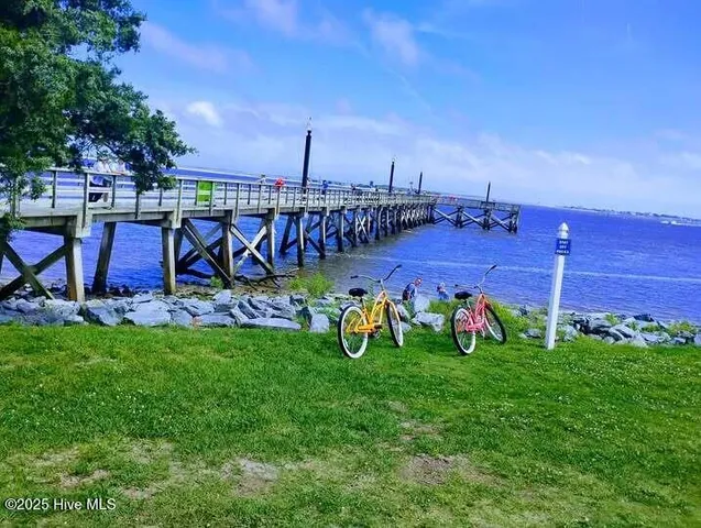 $1,495 | 911 North Caswell Avenue, Southport, NC 28461