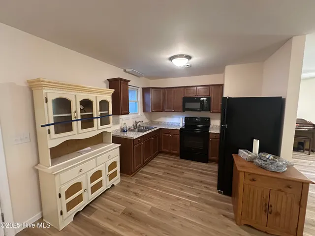 $1,495 | 911 North Caswell Avenue, Southport, NC 28461