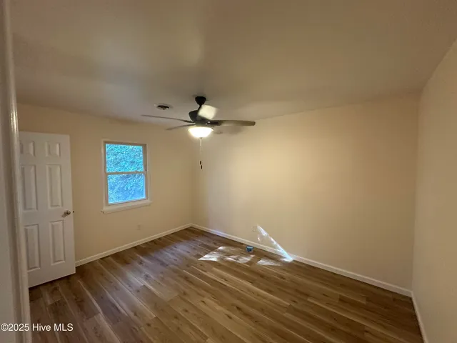 $1,495 | 911 North Caswell Avenue, Southport, NC 28461