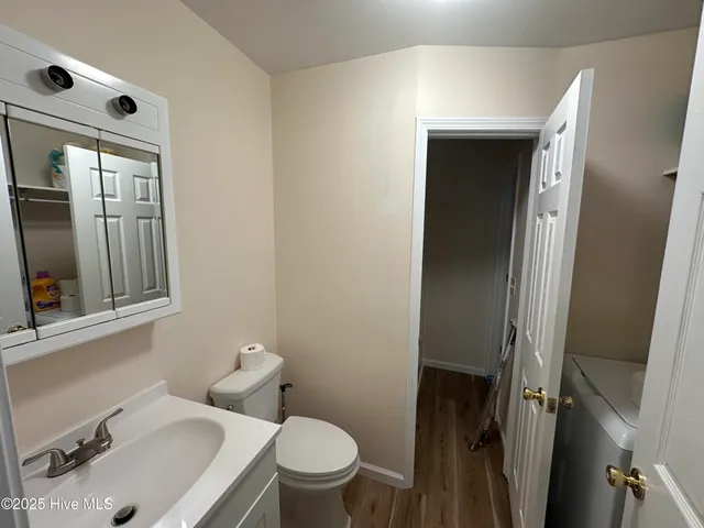 $1,495 | 911 North Caswell Avenue, Southport, NC 28461