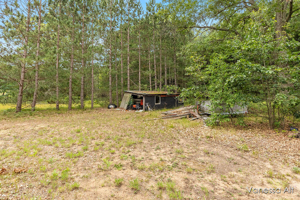 920 South Mathisen Road Manistee, MI 49660 - Photo 29 of 36 IMG_1027