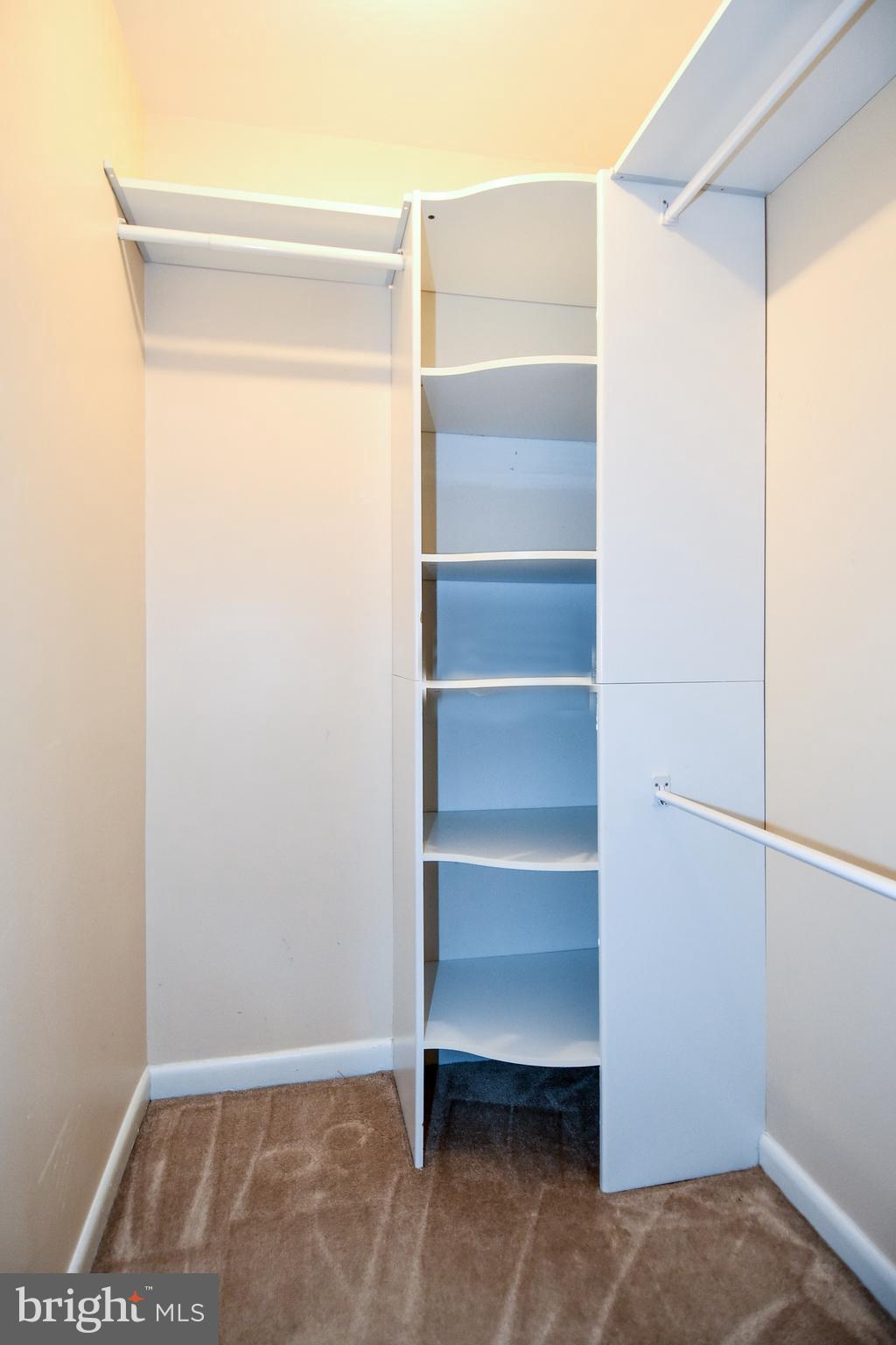 2006 Headlands Circle Reston, VA 20191 - Photo 24 of 32 Gallery Image 24