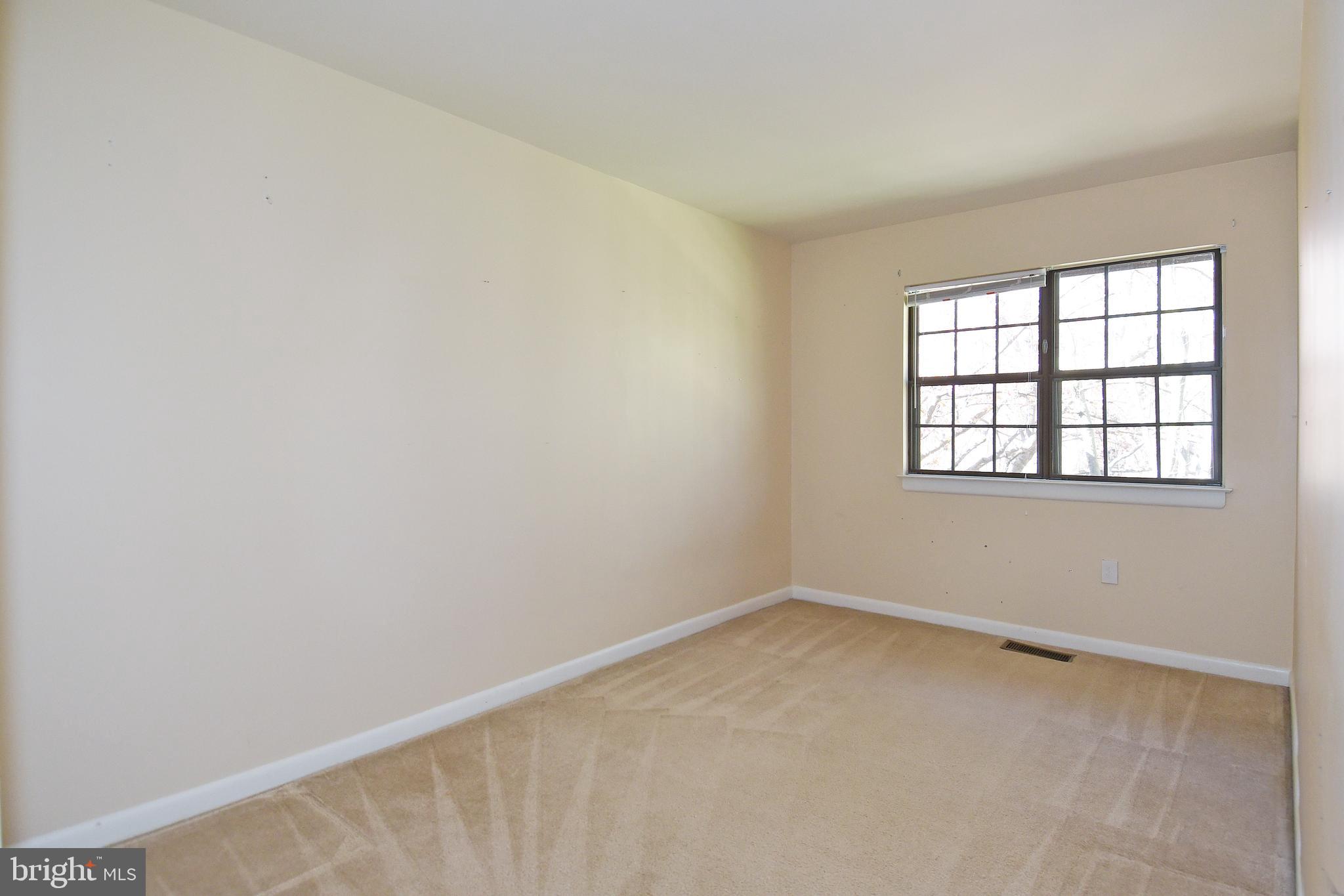 2006 Headlands Circle Reston, VA 20191 - Photo 28 of 32 Gallery Image 28