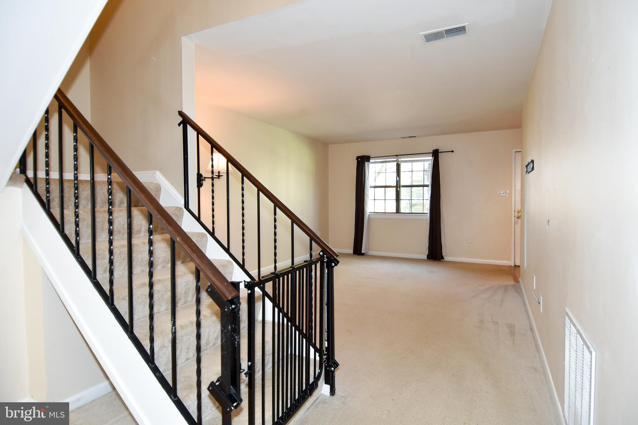2006 Headlands Circle Reston, VA 20191 - Photo 9 of 32 Gallery Image 9