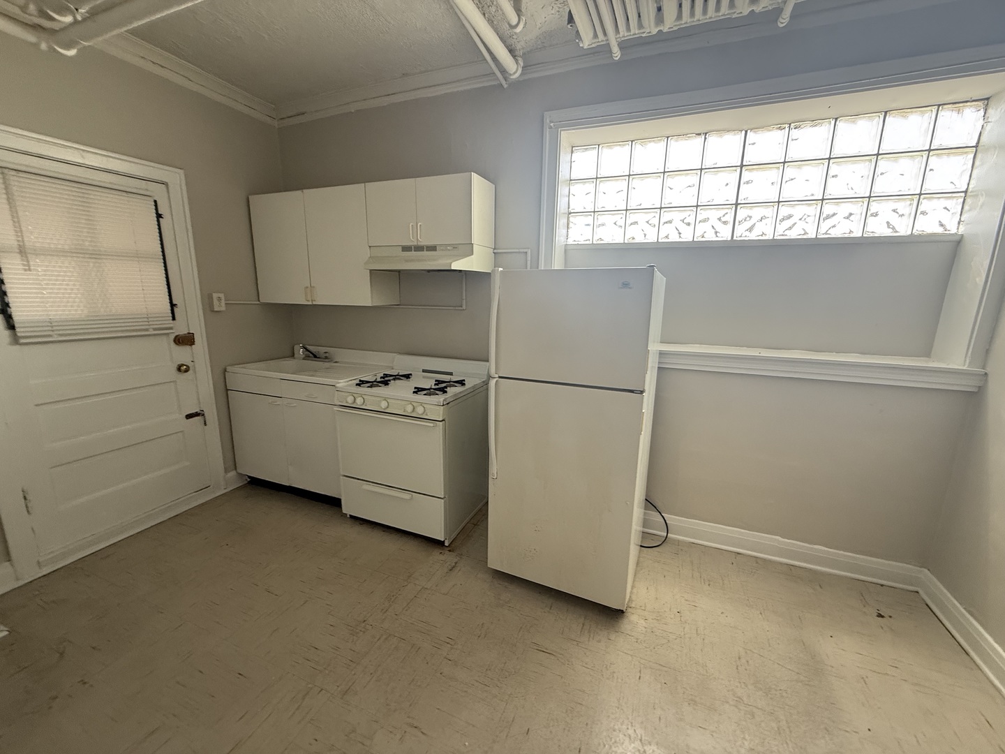 3258 Maple Avenue, Unit BG Berwyn, IL 60402 - Photo 7 of 8